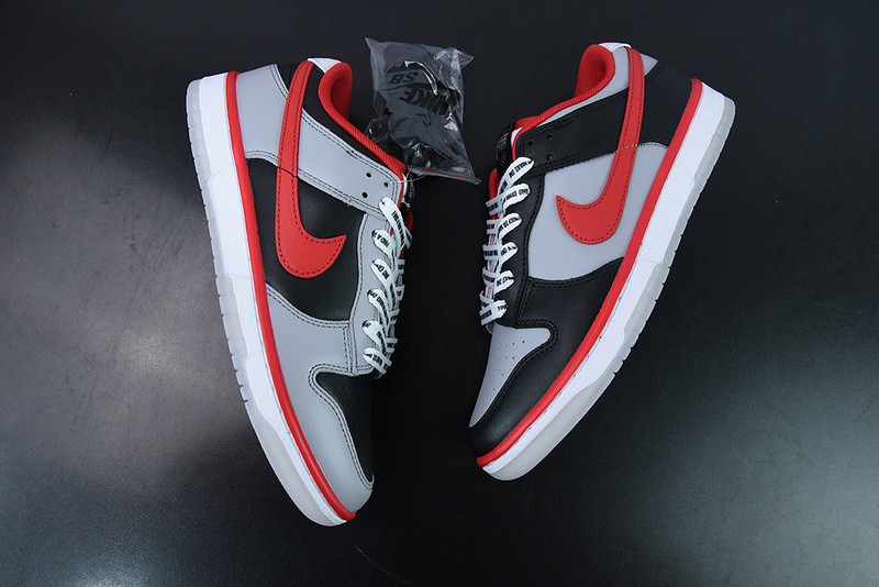 NIKE CLARK ATLANTA UNIVERSITY X DUNK LOW