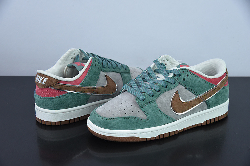 Otomo Katsuhiro x NK SB Dunk Low "Steamboy OST" FF1391-203