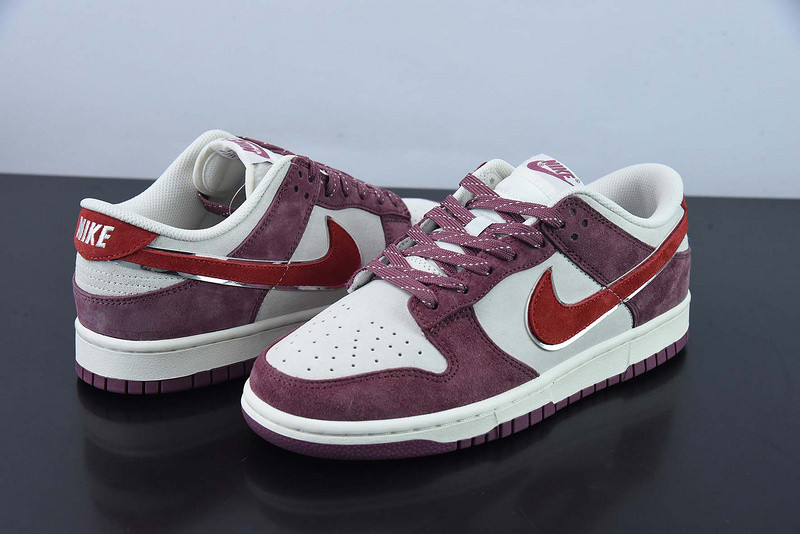 Otomo Katsuhiro x NIKE SB Dunk Low "Steamboy OST" DA8863-082