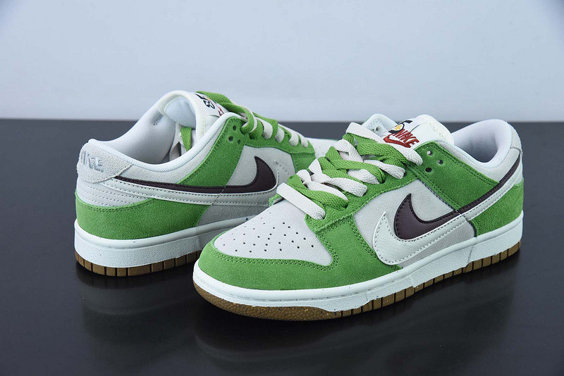 NIKE Dunk Low SE“85” Vlad DO9457-103