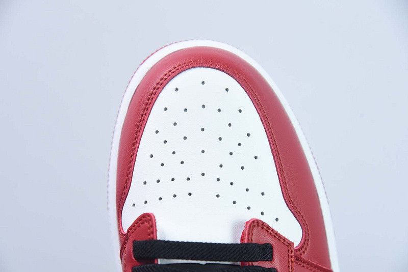 Air Jordan 1 Low FlyEase “Gym Red” DM1206-163