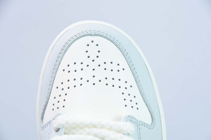 Nike Dunk Low "Needle Thread" FJ4553-133
