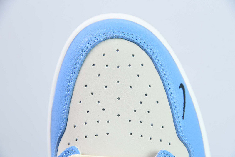 AIR Jordan 1 Retro Low OG Black Dark Powder Blue CZ0790-100