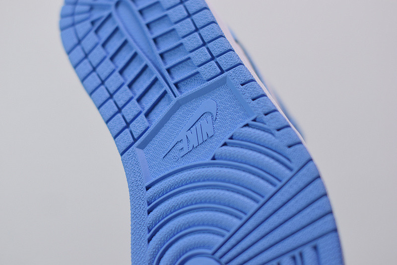 AIR JORDAN 1 UNC AO9944-441