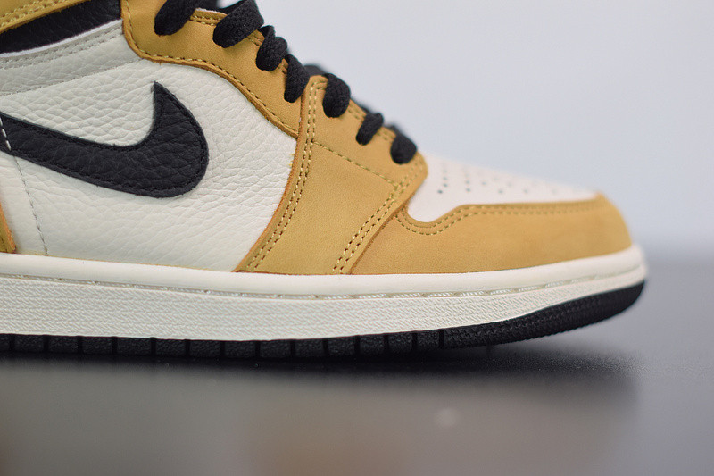 AIR JORDAN 1 RETRO HIGH ROOKIE OF THE YEAR 555088-700