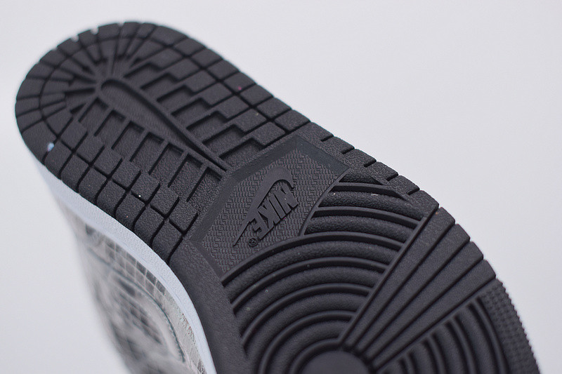 AIR JORDAN 1 MID “DISCO BALL" CU9304-001