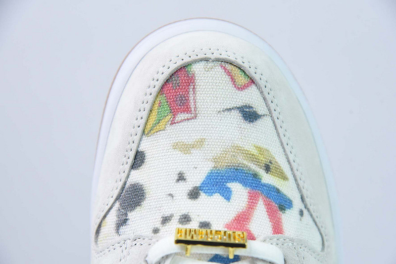 Supreme x Nike SB Dunk High Rammellzee FD8779-100