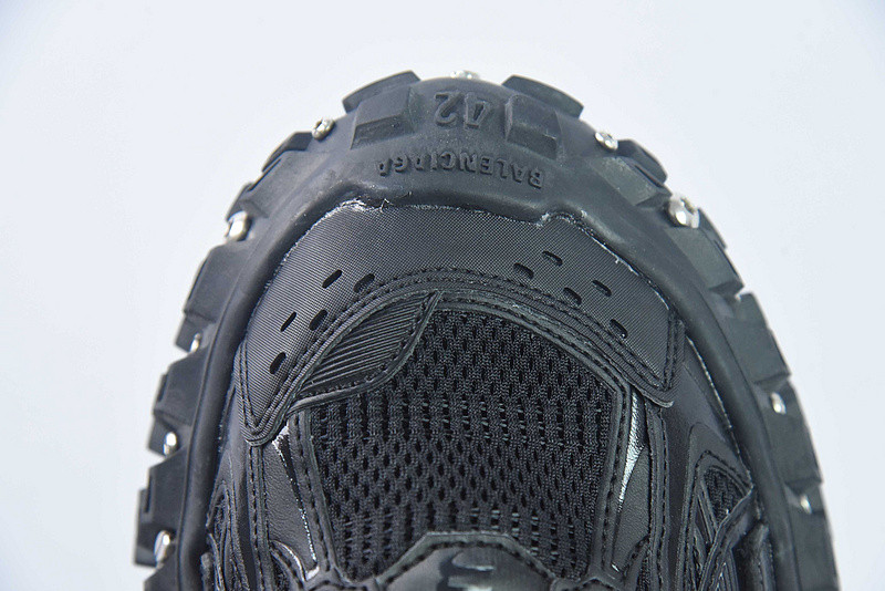 BC DEFENDER RUBBER PLATFORM SNEAKERS