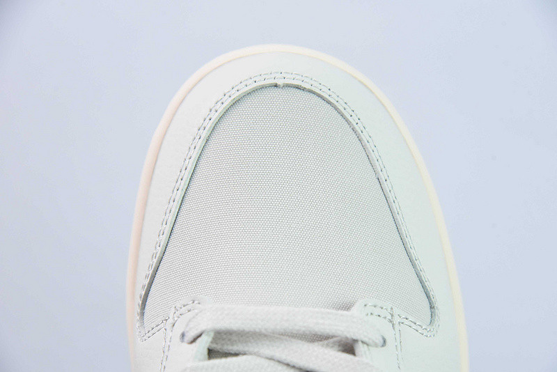 Nike Dunk Low PRM "Light Orewood Brown" DZ2538-100