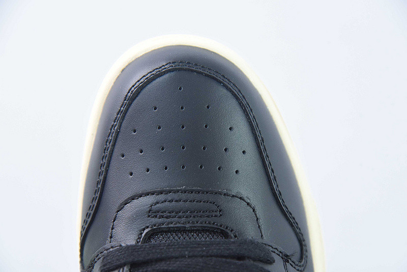 OF™ C/O VIRGIL ABLOH OUT OF OFFICE LOW-TOP LEATHER SNEAKERS ‘OOO“