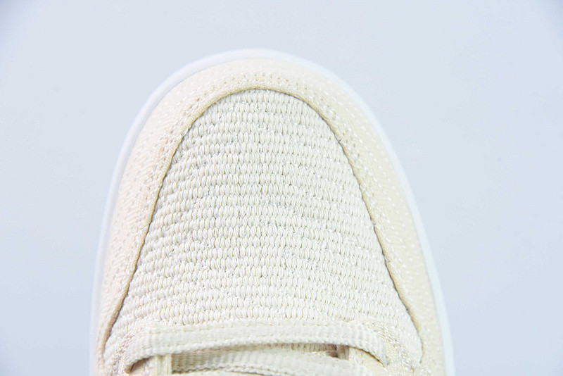 Albino & Preto X NIKE Dunk Low SB