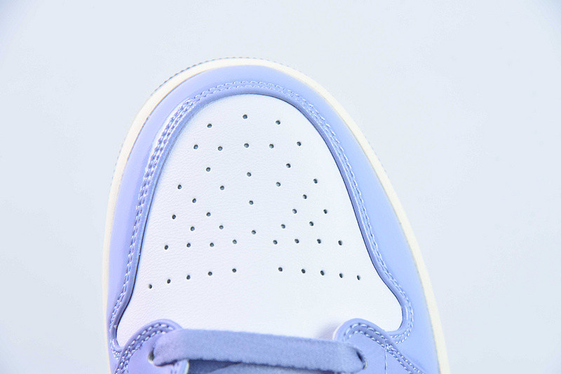 Air Jordan 1 Mid "Purple/Sail" DZ3745-500
