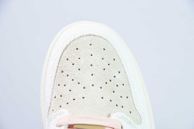 Chris Paul Unveils The Air Jordan 1 Low OG “Light Cream” FZ0455-200