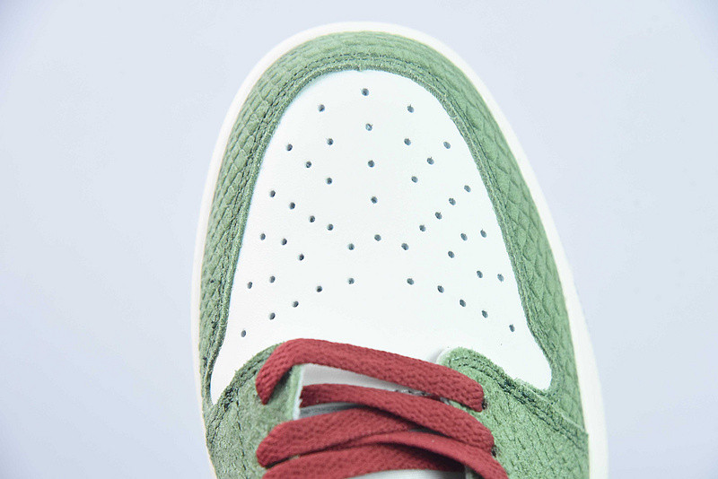 Air Jordan 1 Low OG Year of the Dragon FN3727-100