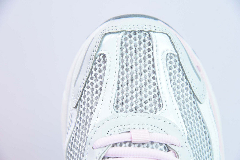 Nike WMNS Zoom Vomero 5 520 White Pink FN3695-001