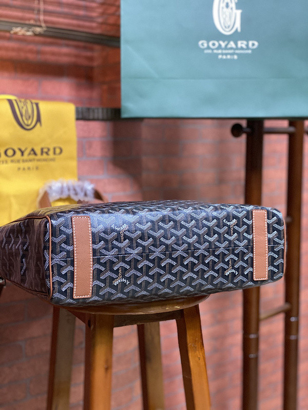 Go*ard purse