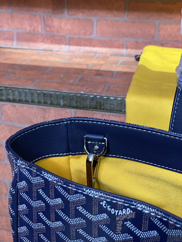 Go*ard purse
