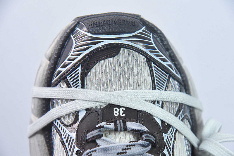 BC 3XL SNEAKER