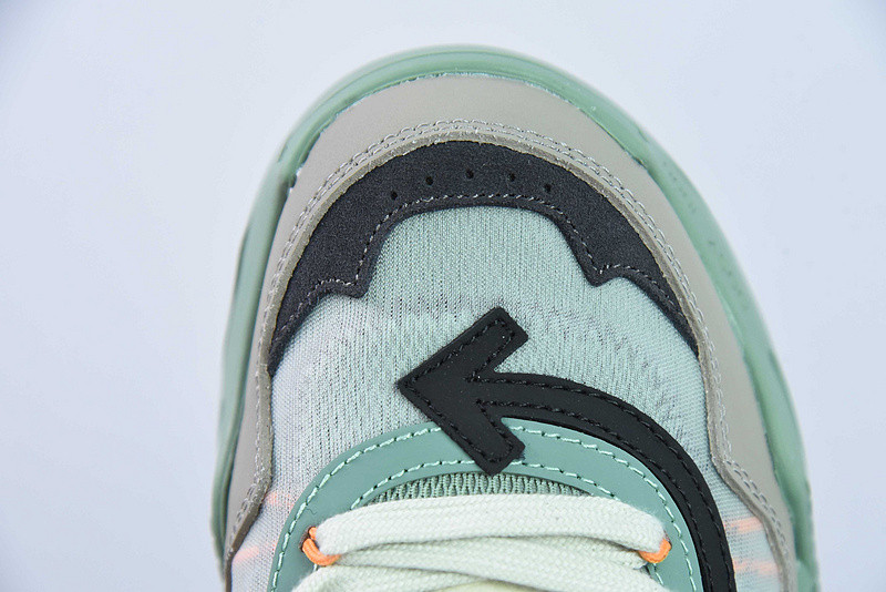 OF C/O ODSY-1000 SNEAKER