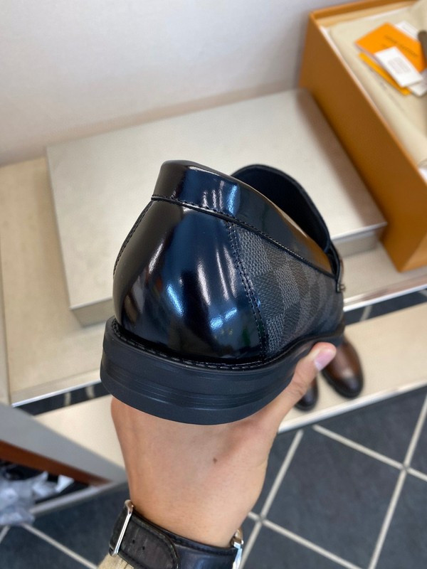 LVT shoes