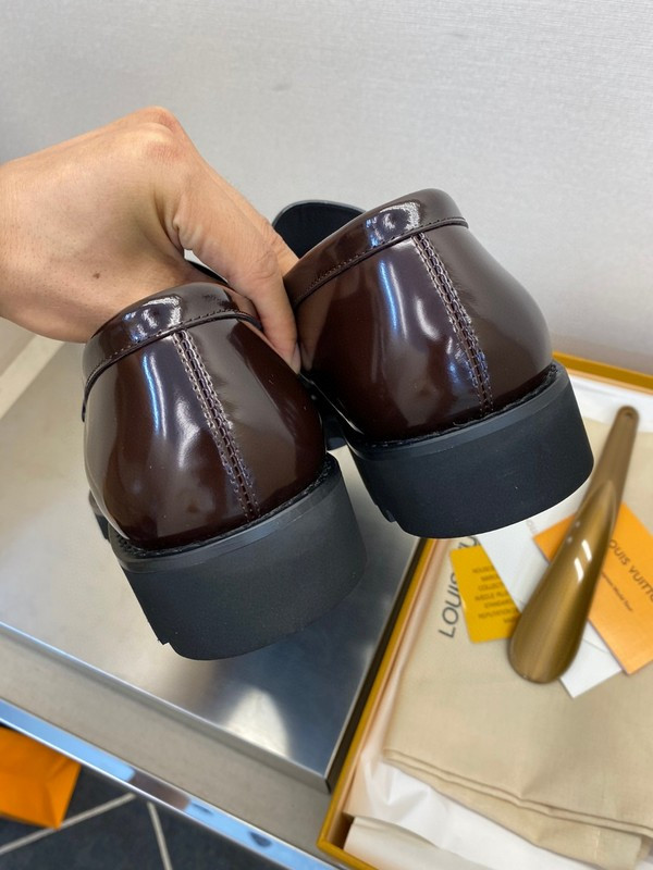 LVT shoes