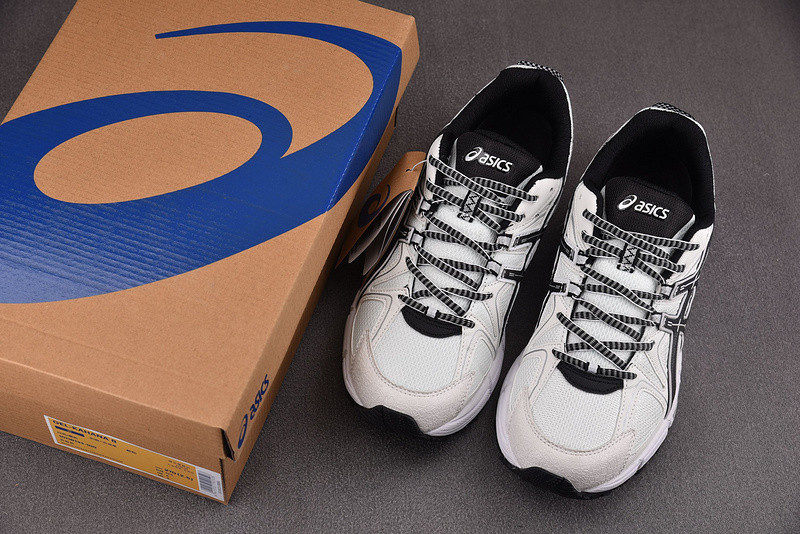 ASICS Gel‑kahana 8 White/Black 1011B133‑100