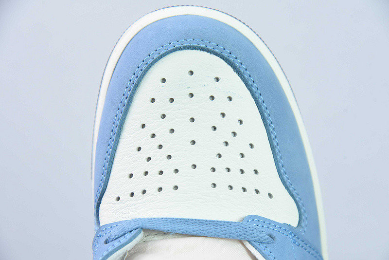 Air Jordan 1 High OG First in Flight FD2596-400