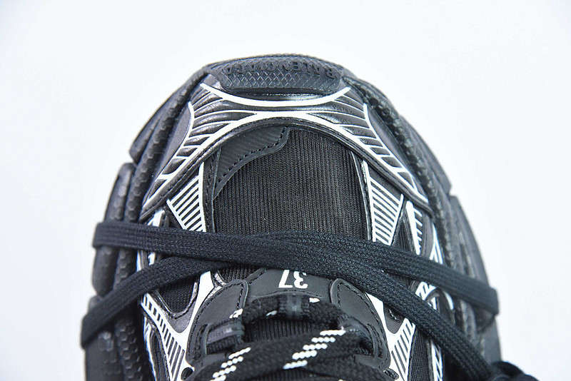 BC 3XL SNEAKER