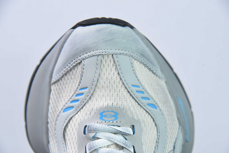 BC XL SNEAKERS