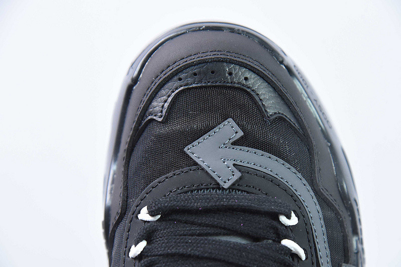 OF C/O ODSY-1000 SNEAKER