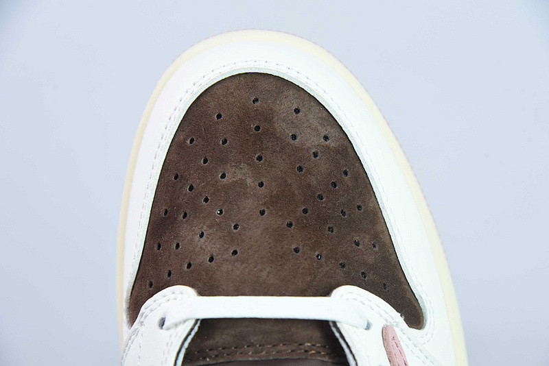 TRAVIS SCOTT X AIR JORDAN 1 LOW OG “DARK PONY/PINK OXFORD” DZ4137-206