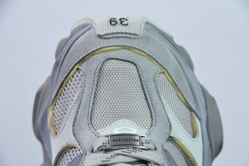 BC XL SNEAKERS