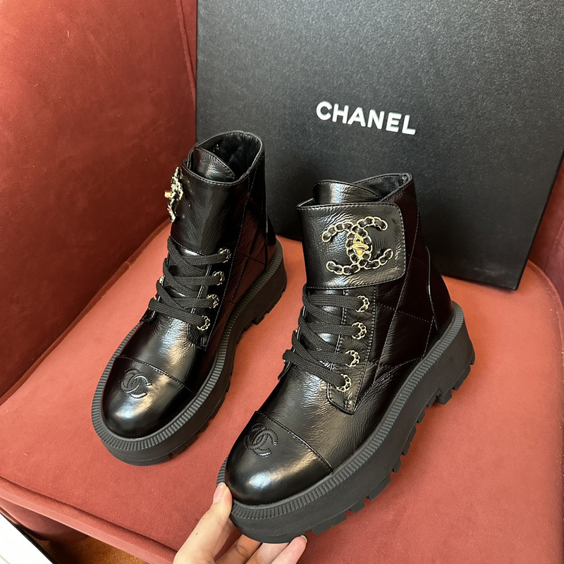 Chanel Sneaker