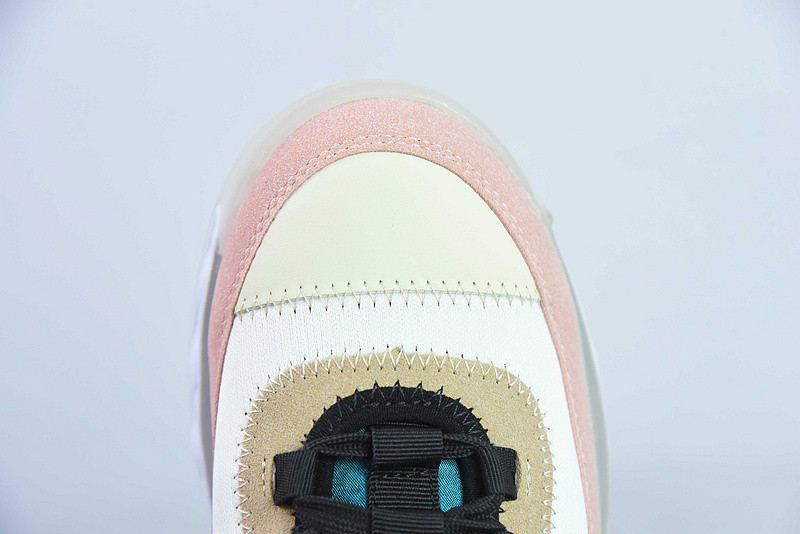 Chanel Sneaker