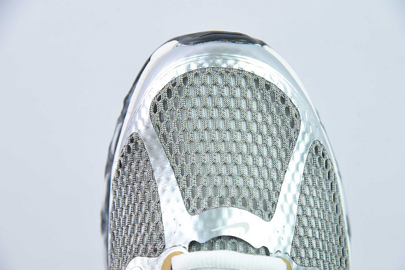 Nike Air Max 2013 "Metallic" HJ7901-095