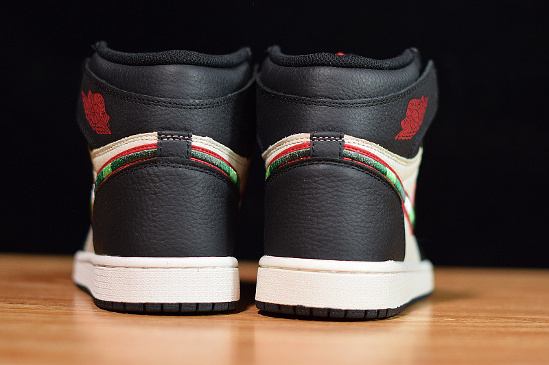 AIR JORDAN 1 RETRO HIGH OG "SPORTS ILLUSTRATED" 555088-015