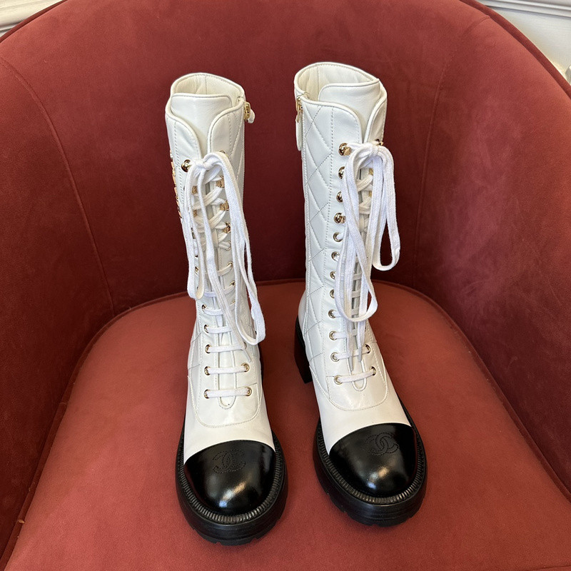 Ch*el sneaker