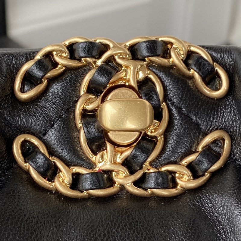 Ch*el purse