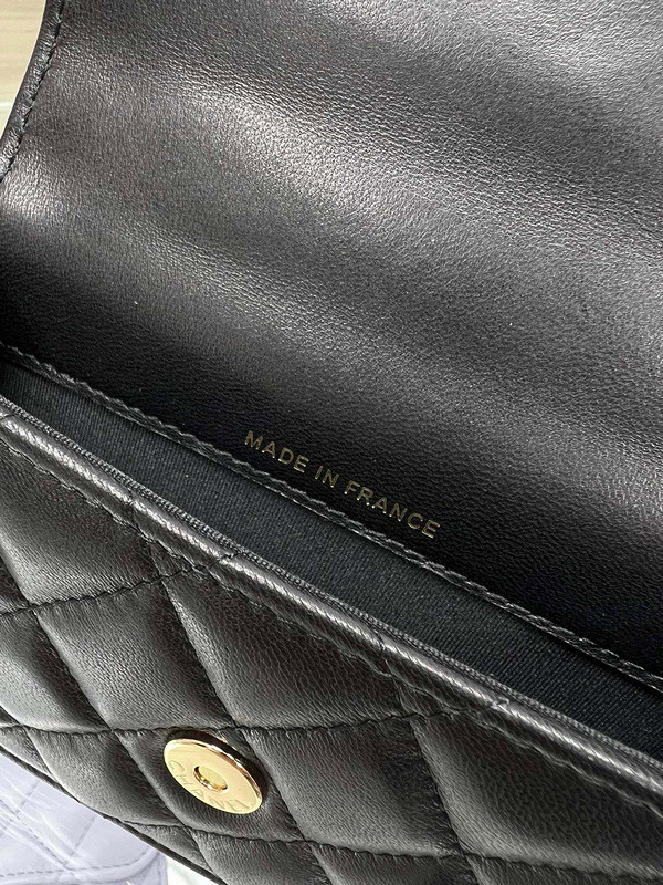 Ch*el purse