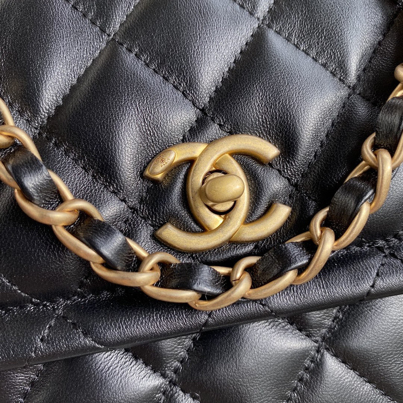 Ch*el purse