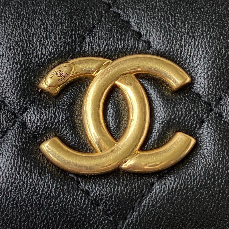 Ch*el purse