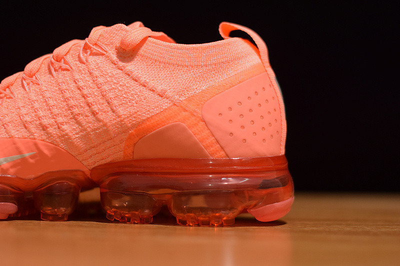 NIKE AIR VAPORMAX 2