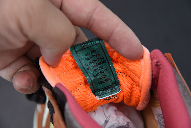 NIKE SOCIAL STATUS X DUNK MID