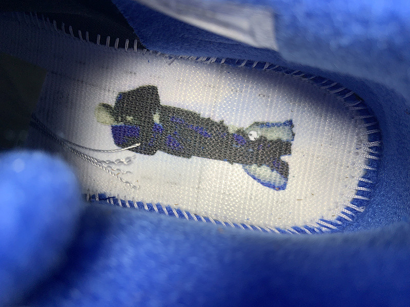 AIR JORDAN 4 Retro