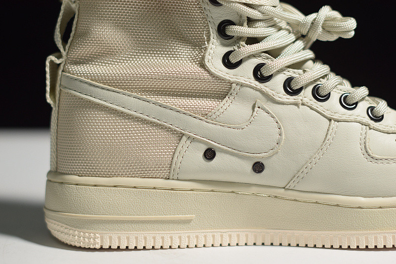 NIKE AIR FORCE 1 HIGH "SPECIAL FIELD URBAN UTILITY" (W) 857872-001