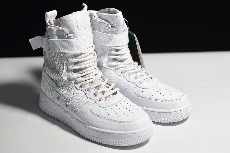 NIKE AIR FORCE 1 QS "SPECIAL FIELD" 903270-100