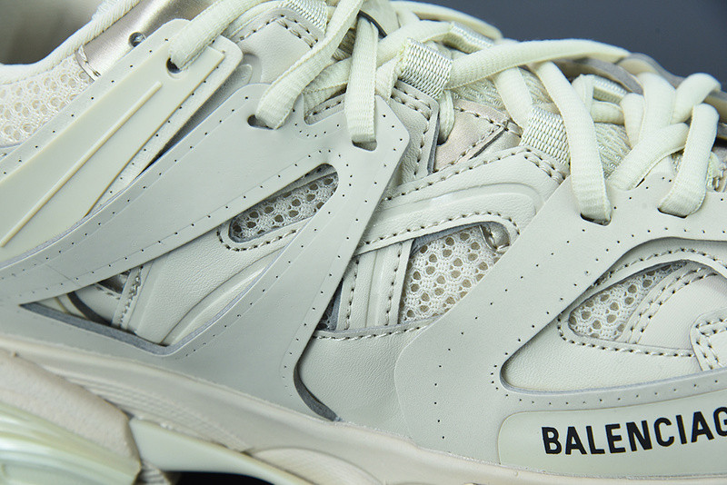 BC TRACK SNEAKER