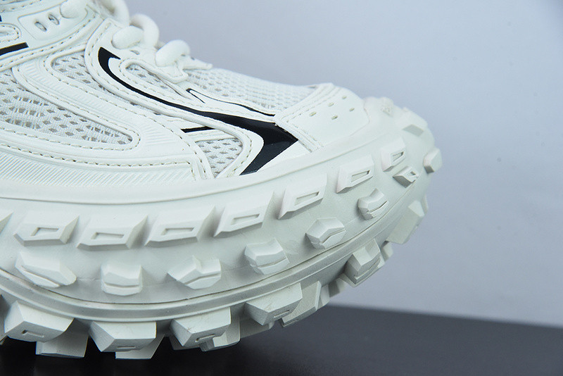 BC DEFENDER RUBBER PLATFORM SNEAKERS