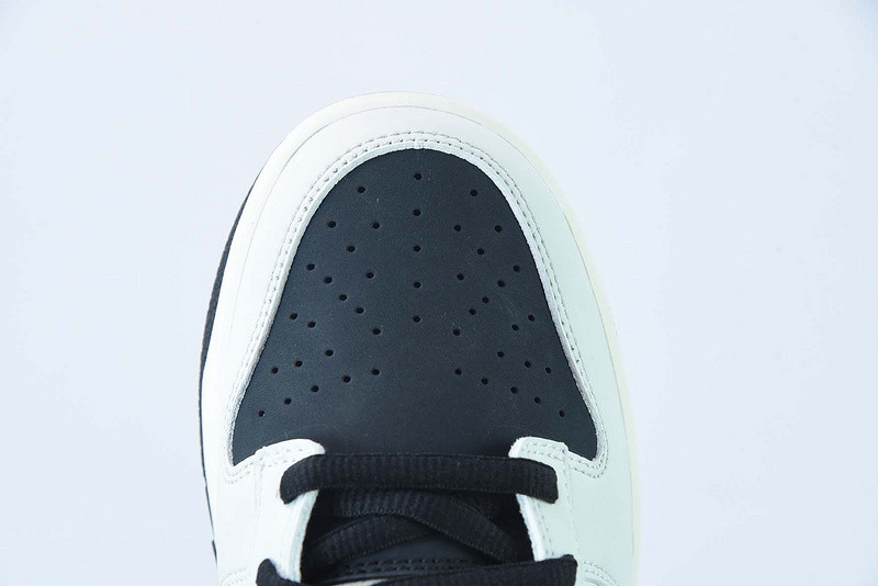 Nike SB Dunk Low Pro AE86 Grey Black AE1391-086