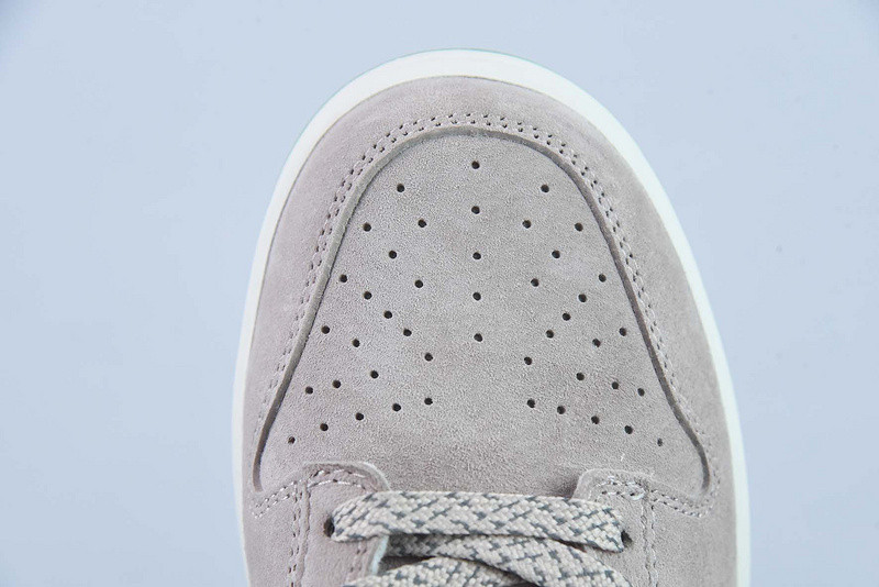 Otomo Katsuhiro x Nike SB Dunk Low ST1391-207